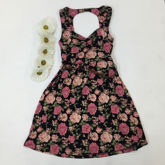 Forever 21 Dresses & Skirts - Forever 21 rose dress