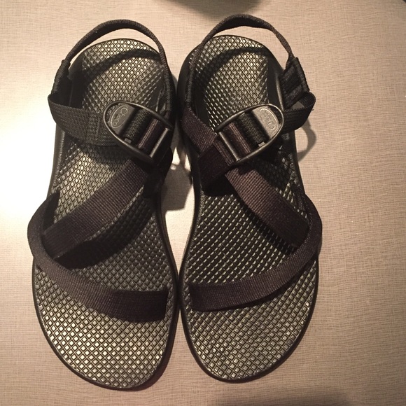Women's black single strap chacos