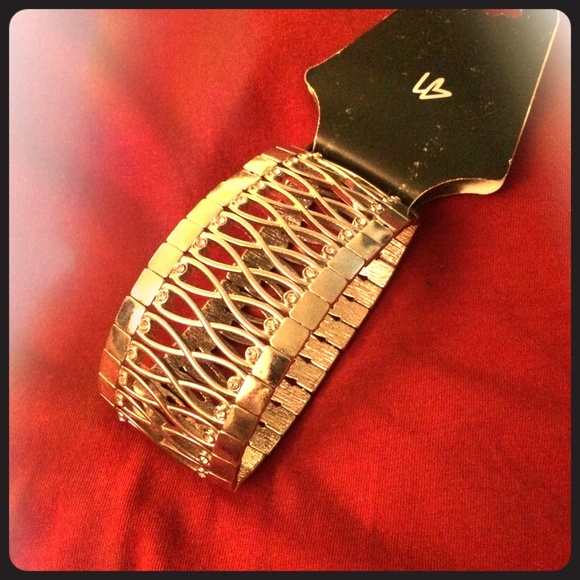 Wide Silver-Tone Stretch Bracelet