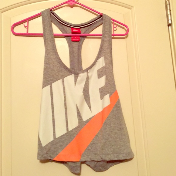 Nike Tops - Nike tank