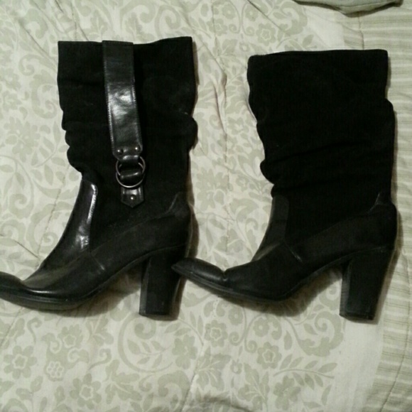 Boots - Picture 3 of 4