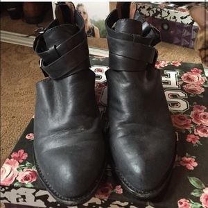 Jeffery Campbell everly boot