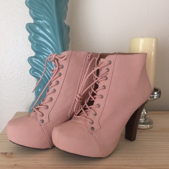 Shoes - 👻Flash Sale👻"Jeffrey Campbell" Like Ankle Boots