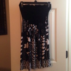 Black and white strapless dress