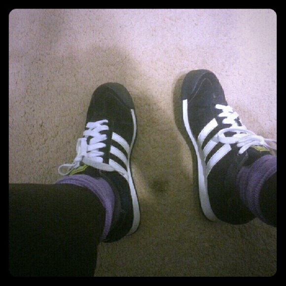 Adidas samoas