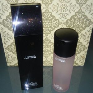 BNIB MAC Limited Edition Prep + Prime Fix + Rose