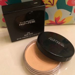 Mac prep and prime eye base in light