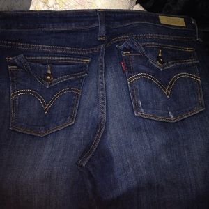 Levi's Low Boot Cut Jeans
