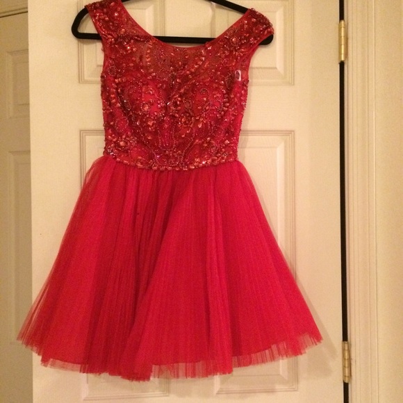 Sherri hill red short dress