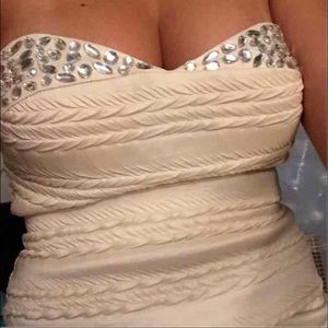 Cream sweetheart dress