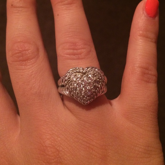 Heart ring