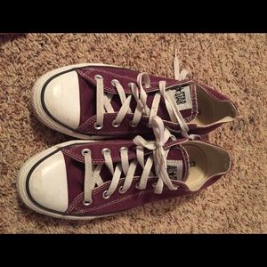Purple converse low-tops