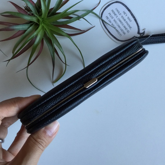 ๐ UO Wristlet iPhone 5/5s Wallet Clutch - Picture 4 of 4