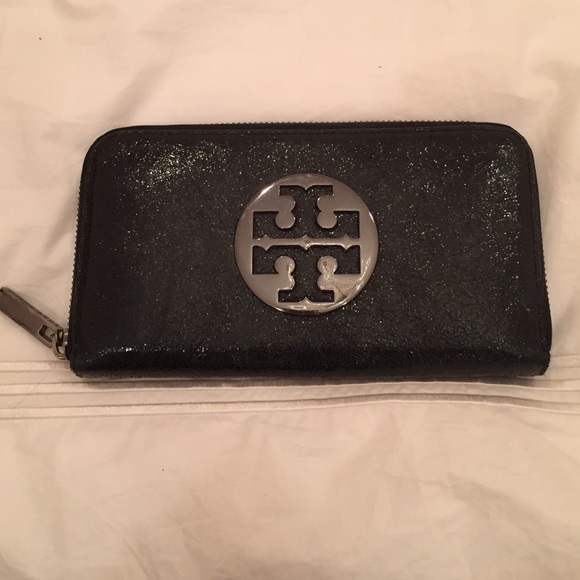 Black Tory burch wallet