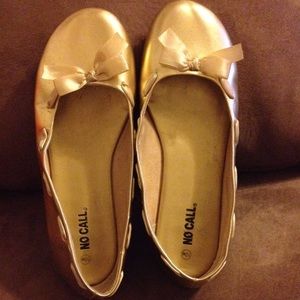 Gold flats
