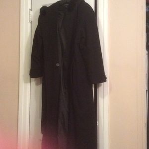 Woman's wool coat with fur hood