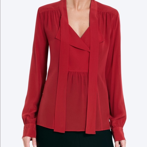 BCBGMaxazria cleona New Red, size medium