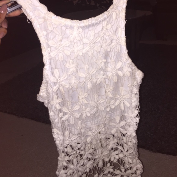 Crop top mesh lace flowered top - Picture 3 of 4