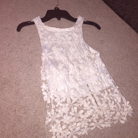 Crop top mesh lace flowered top - Picture 4 of 4