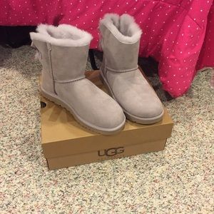 Bailey bow UGGS