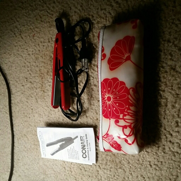 Conair mini pro 1/2" ceramic straightener with bag