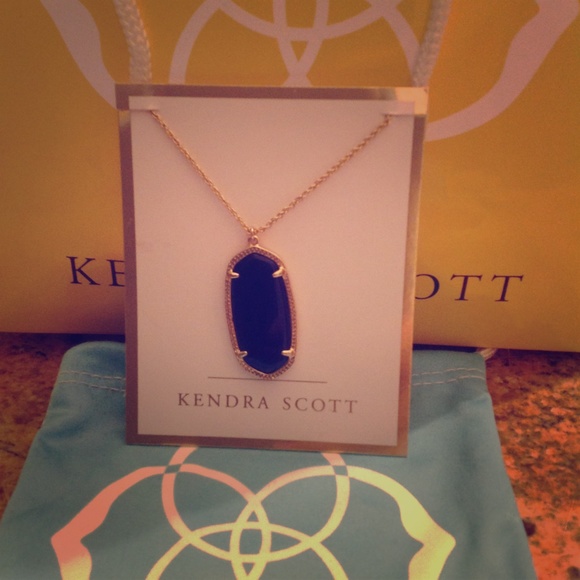 Kendra Scott Elle necklace