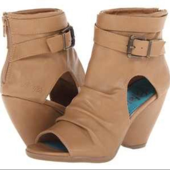ISO Blowfish Ellis 8.5 9 or 9.5 in tan and black