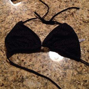 Black bikini top