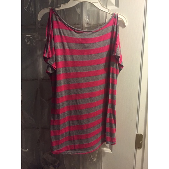 Pink top - Picture 2 of 2