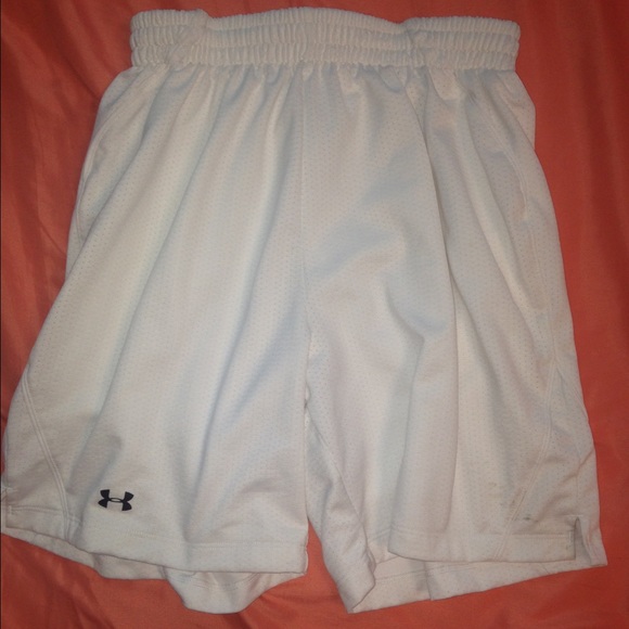 White under armour shorts