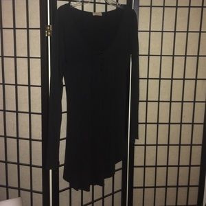 Long sleeve, long black cotton shirt. ❤️