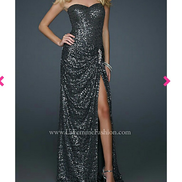 Black sequin dress by la femme