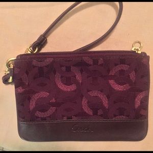 📍⬇️FINAL SALE‼️ Coach Ashley Wristlet! (reposted)