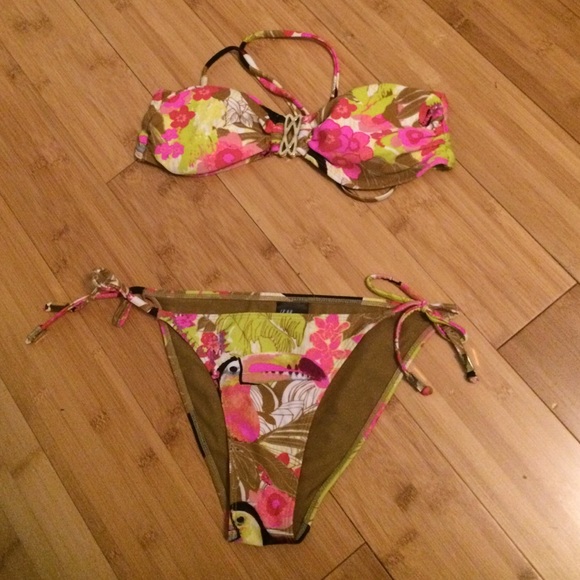 H&M 2 piece bathing suit