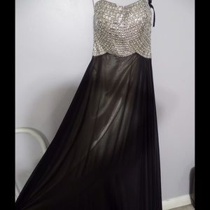 Riva Designs Floor-Length Strapless Prom Dress