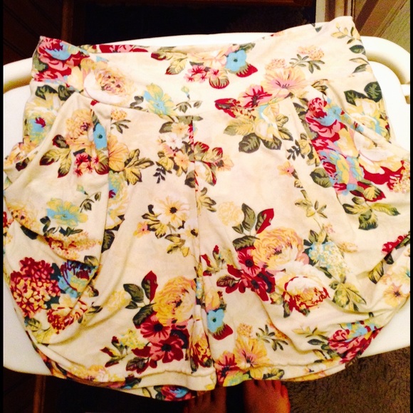 SOLD - Picture 2 of 4