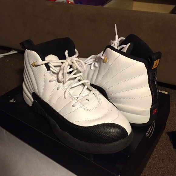 Jordan 12 Retro - Picture 1 of 4