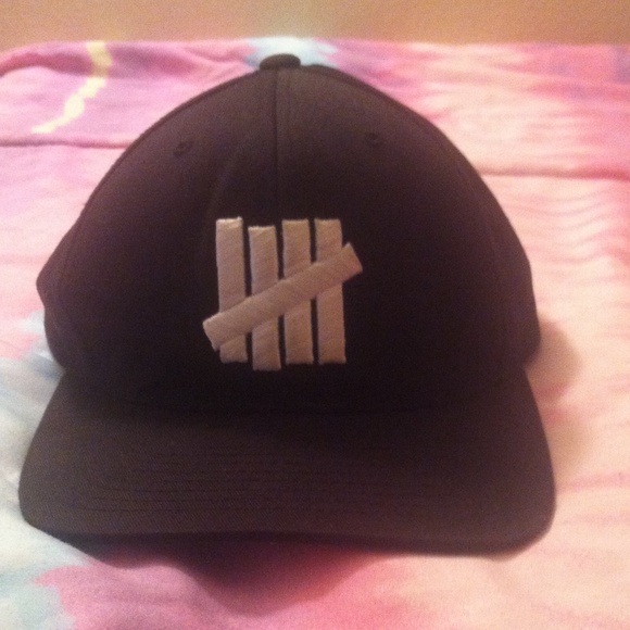 UNDFTD SnapBack
