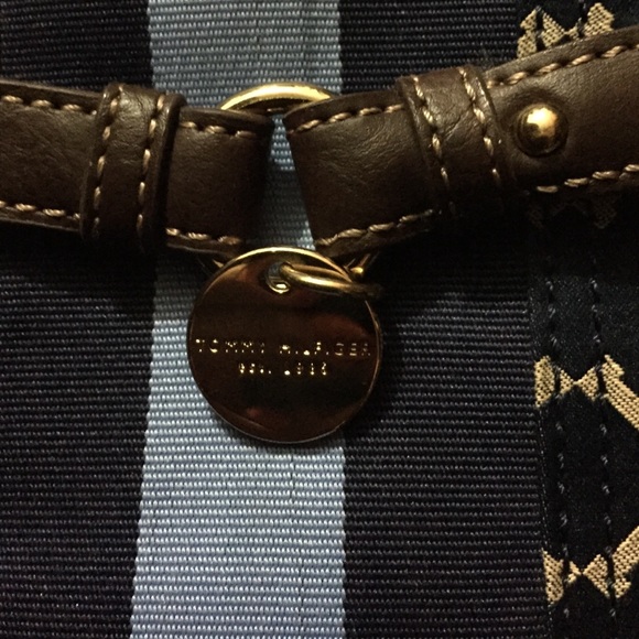 Tommy Hilfiger bag - Picture 3 of 4