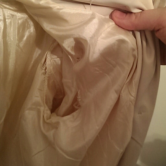 Tan trench coat - Picture 2 of 3