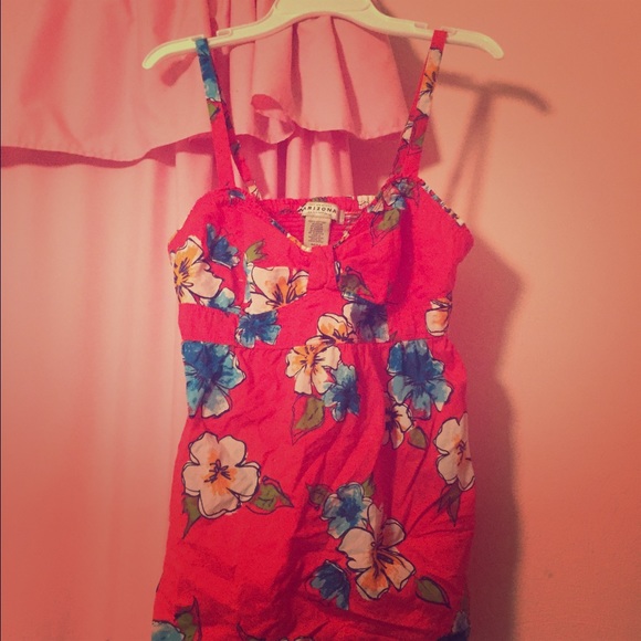 Tropical floral red top