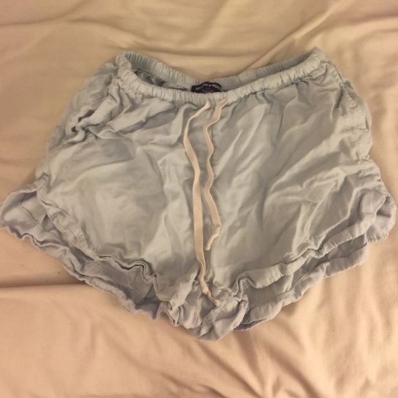 Brandy melville eve shorts