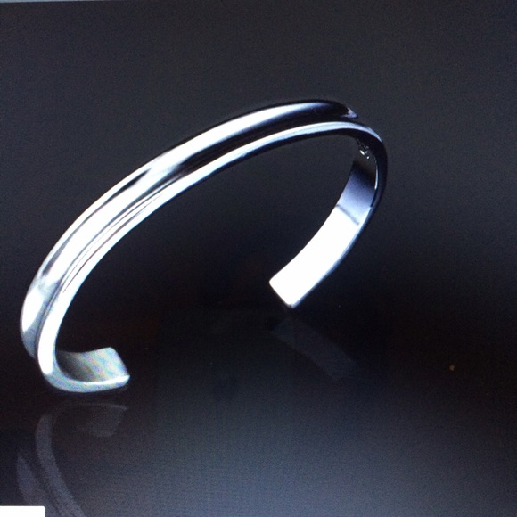 Silver bangle bracelet