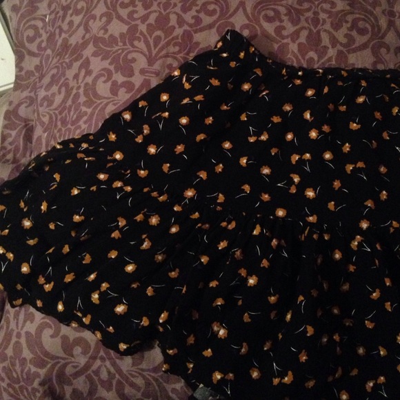 Small forever 21 skirt