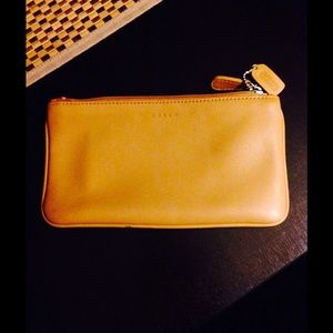 **SALE**Coach Tan Pouch Wallet