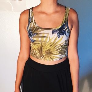 Brandy Melville Hawaiian Print Crop Top