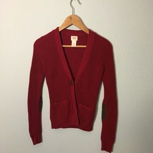 Knitted cardigan