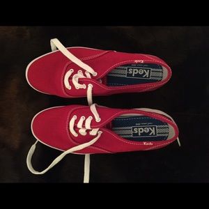 Red keds