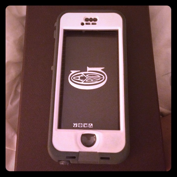 Life proof case for iPhone 5s