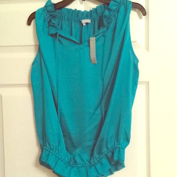 NWT teal Top